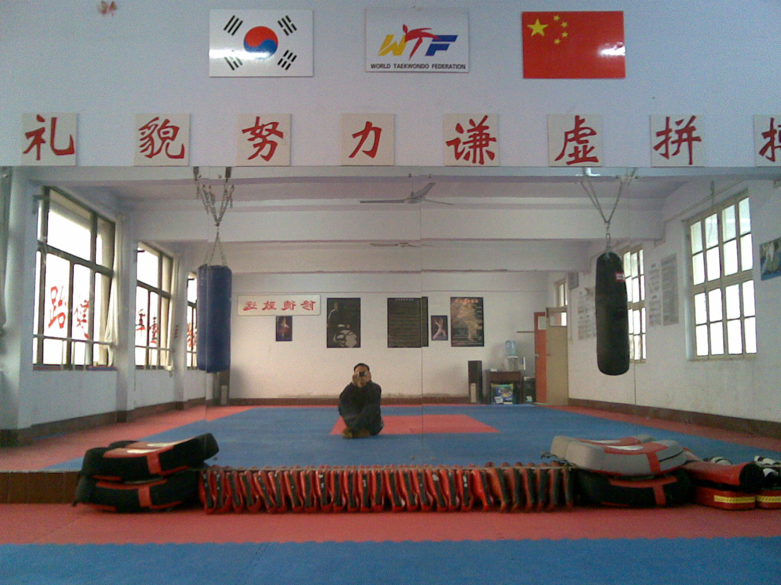 奧運(yùn)場(chǎng)館---北京科技大學(xué)跆拳道比賽場(chǎng)日常保潔